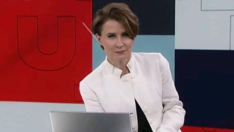 Denise Mearker cuando tenía su noticiero en Televisa