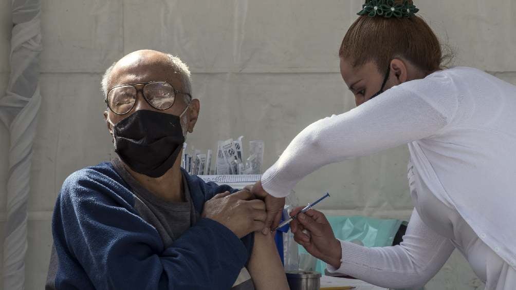 Las vacunas contra Covid-19 o algún tipo de infección podría detonar esta enfermedad. 