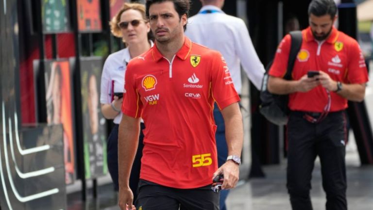 Carlos Sainz abandona el GP de F1 de Arabia Saudita 2024 por apendicitis