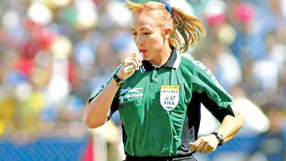 Tovar fue la primera mujer en dirigir un partido en México