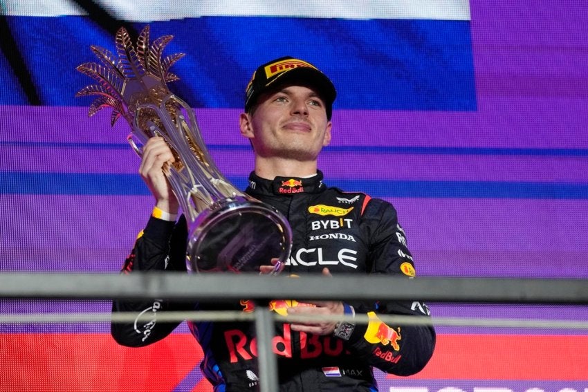 Verstappen terminó primero en Arabia Saudita 