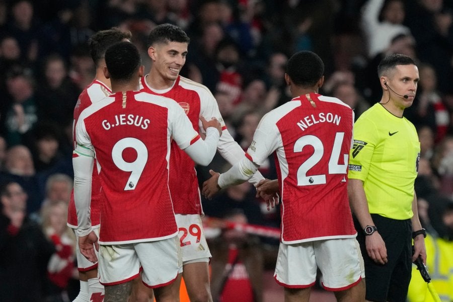 Arsenal busca remontar ante Porto