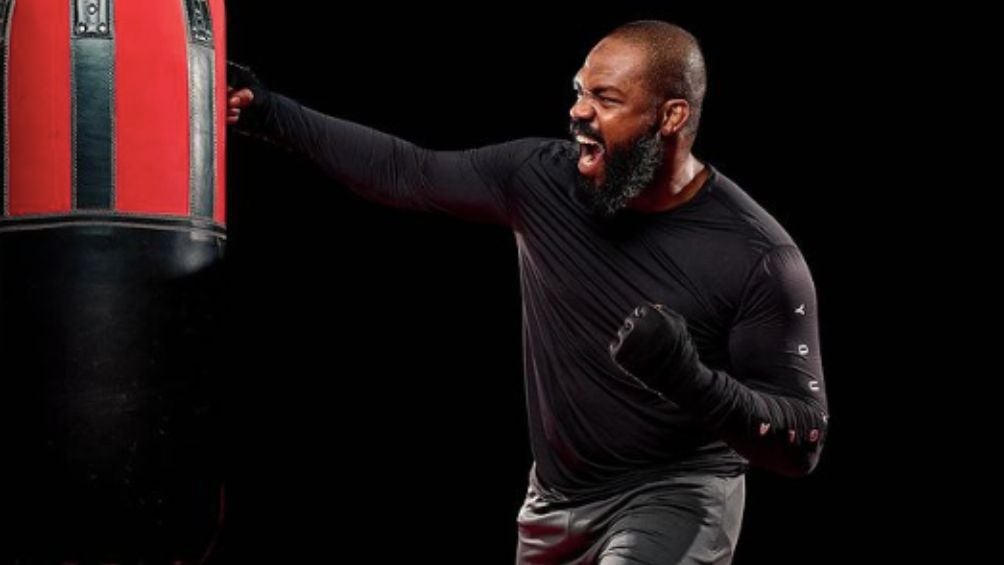 Jon Jones en un entrenamiento