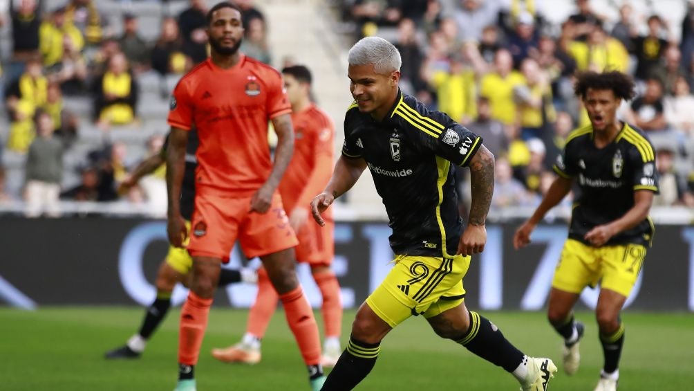 Hernández celebra el gol del Columbus