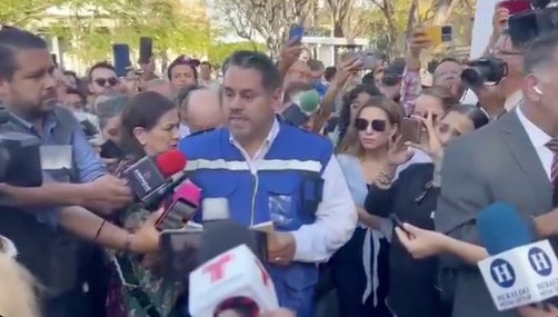 Periodistas también levantaron la voz en apoyo de su colega.