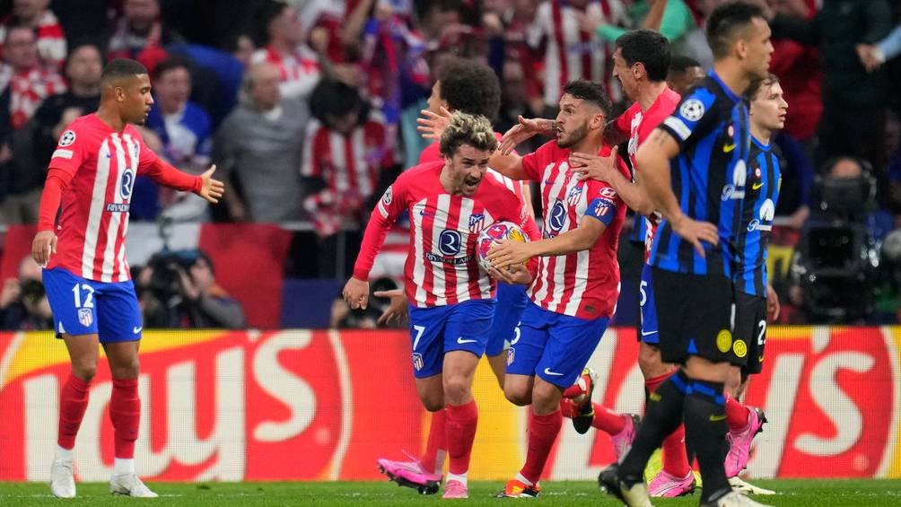 Atlético remontó para avanzar