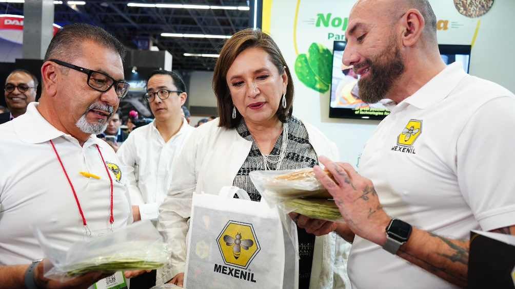 La candidata presidencial visitó la Expo ANTAD 2024, en Guadalajara. 