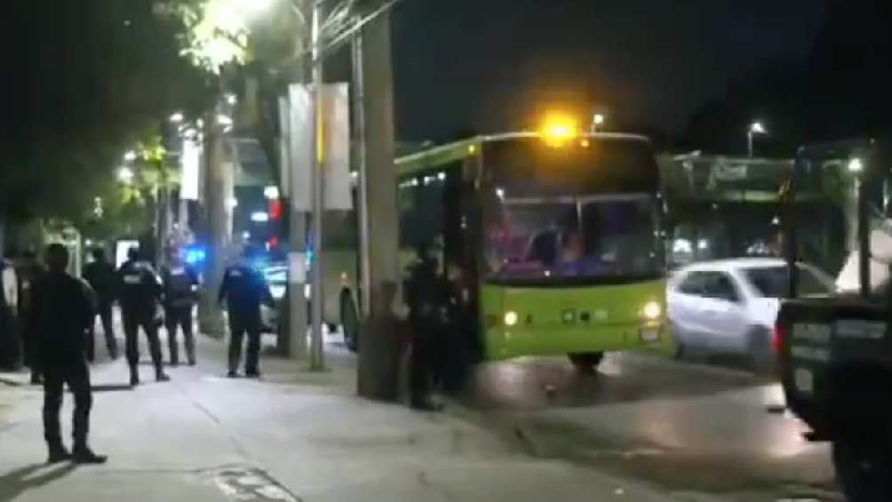 Matan a vendedor del Estadio Azteca durante asalto a transporte público