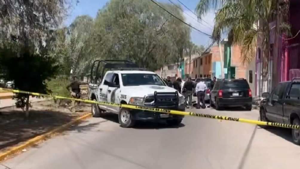 El cuerpo del 'Tiburón' quedó sobre la calle luego de recibir varios disparos. 