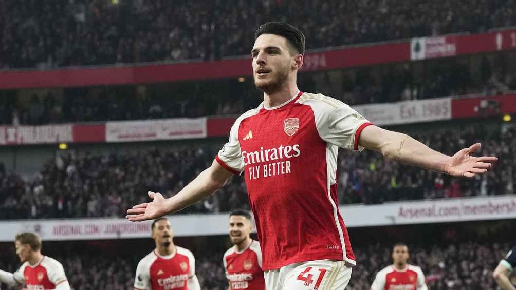 Arsenal avanzó en Champions