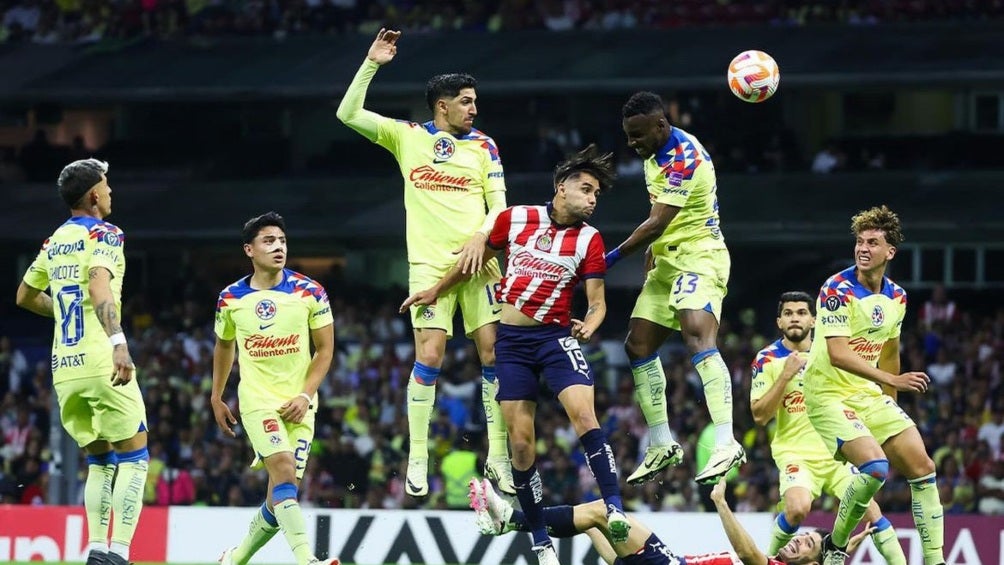 Chivas y América se ven las caras este sábado 