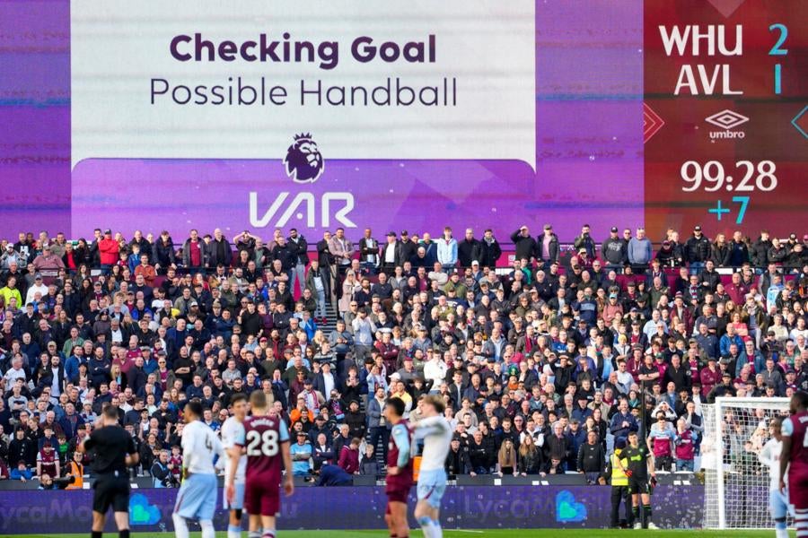 VAR anuló gol al West Ham en los últimos minutos