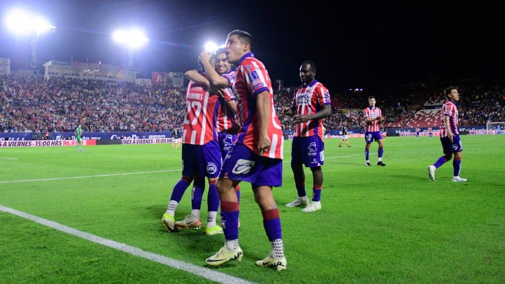 Galdames le dio el gol de la victoria a San Luis