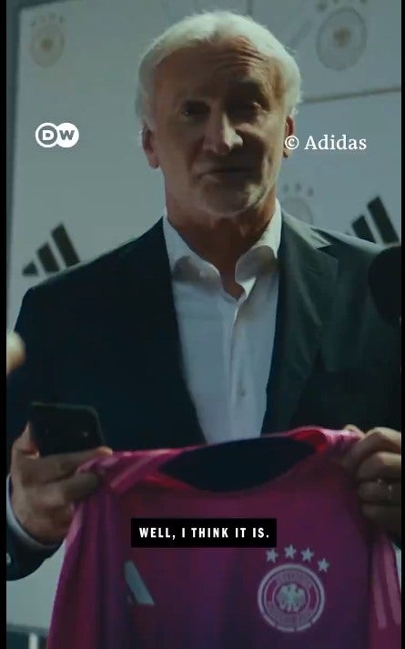 Rudi en el video promocional de Die Manschaft