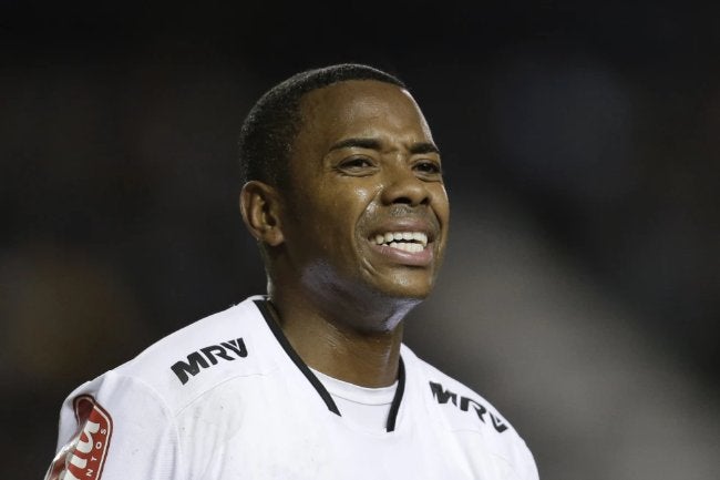 Robinho enfrenta una condena por violación