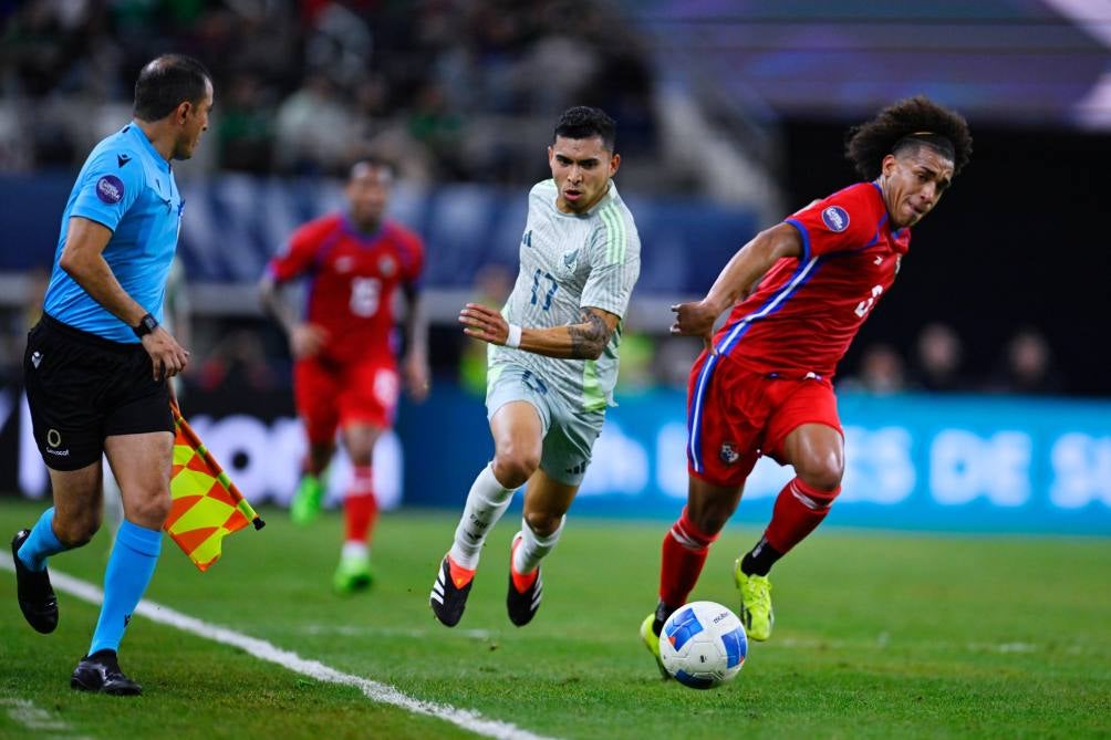 Orbelín en el partido contra Panamá