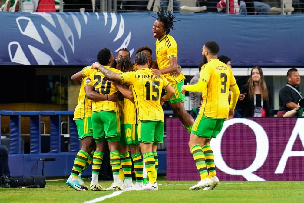 Jugadores de Jamaica en celebración 