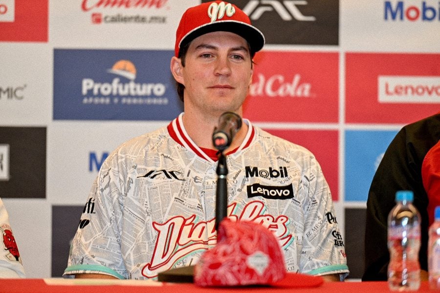 Trevor Bauer en su presentación con los Diablos