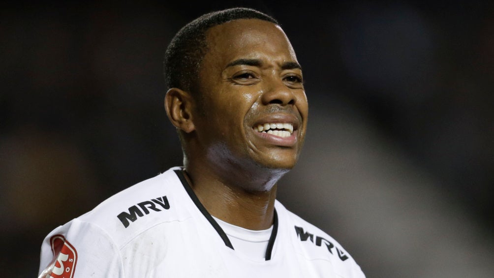 Robinho es detenido en Brasil: Cumplirá una condena de nueve años en prisión