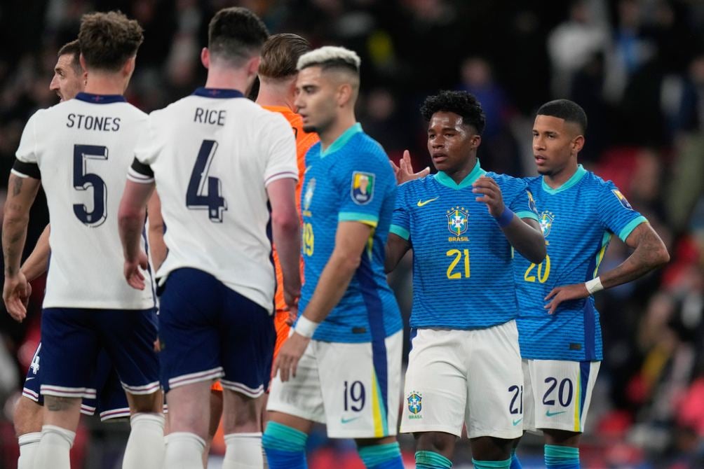 Endrick durante el partido contra Inglaterra