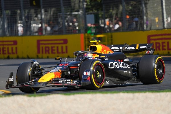 Checo Pérez durante la carrera del GP de Australia