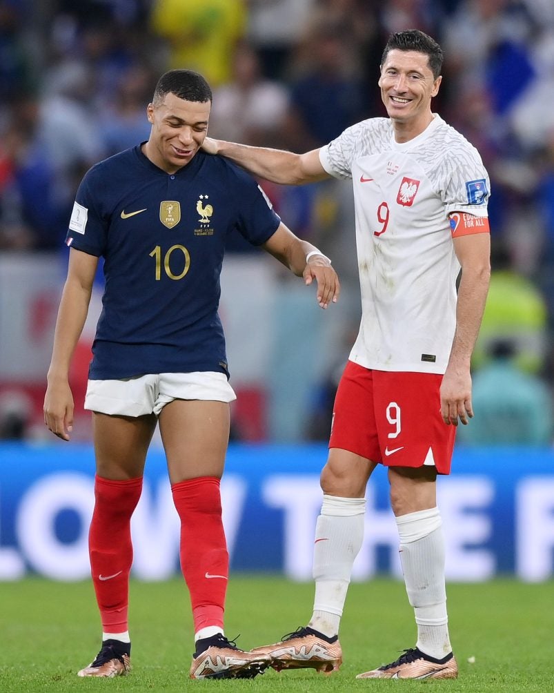 Mbappé y Lewandowski se enfrentarán en la Euroa