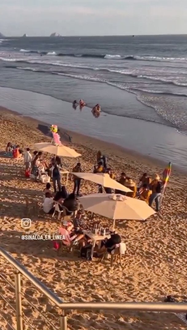 Hoteleros de Mazatlán se quejaron del ruido que hacen las bandas en la playa.