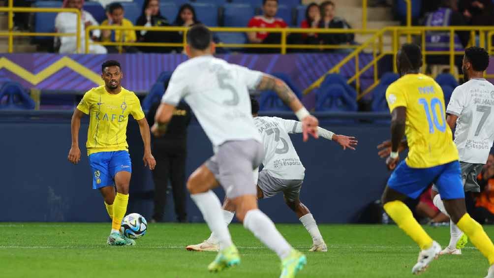 Al Nassr sigue segundo