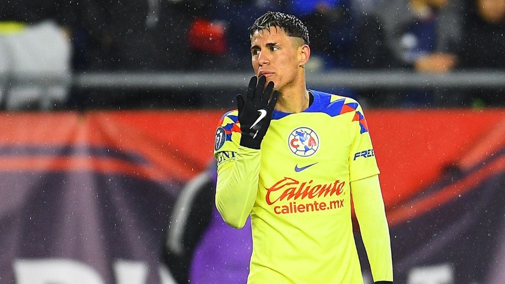 Chicote durante el partido ante New England