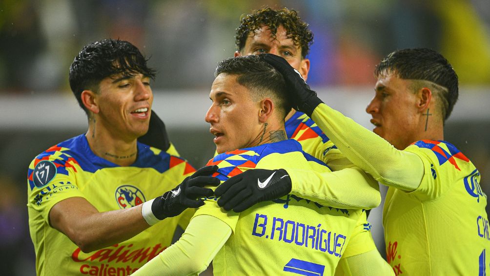 América goleó a New England en Boston