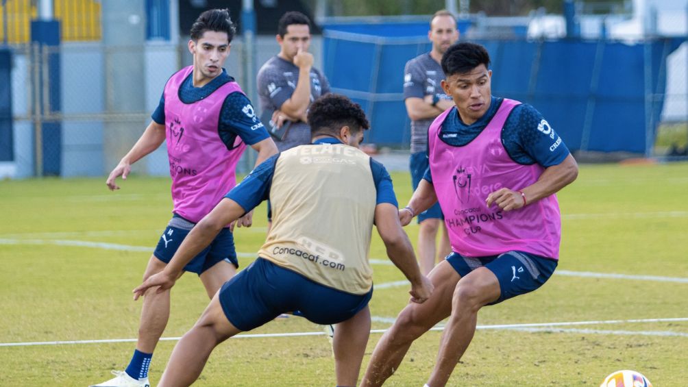 Rayados en el entrenamiento previo al juego ante Inter Miami