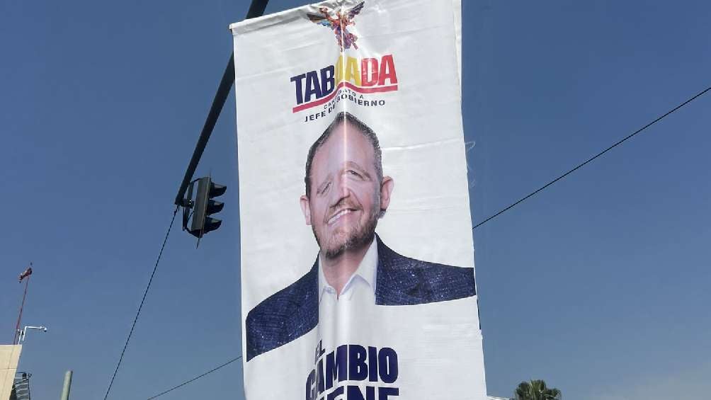 Es común ver este tipo de propaganda de plástico por toda la ciudad. 