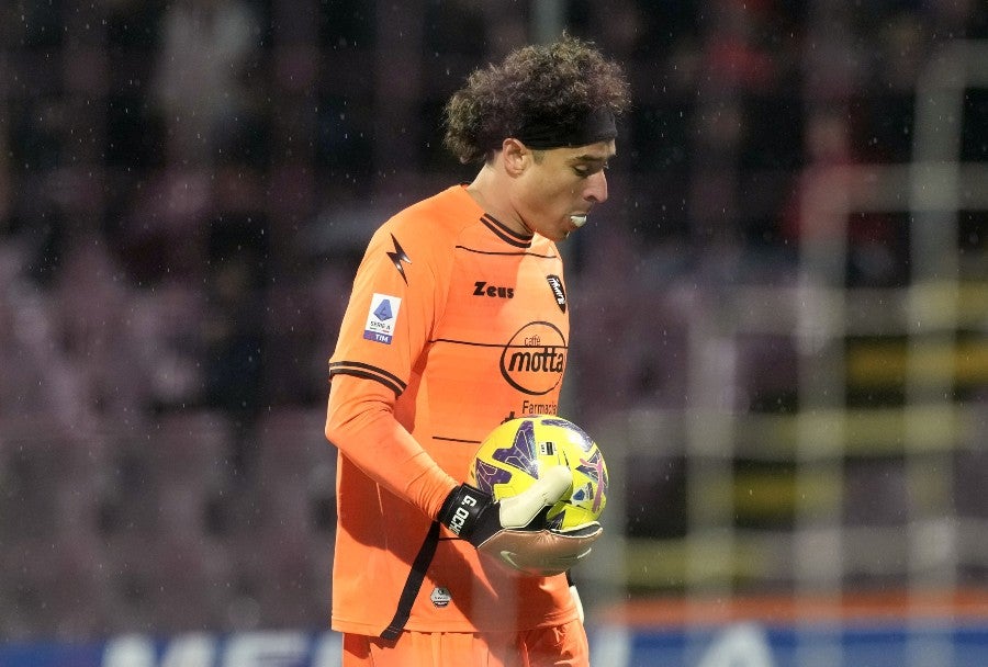 Guillermo Ochoa no jugará ante Sassuolo