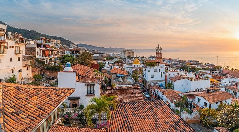 Puerto Vallarta es la ciudad más cara para rentar en México.