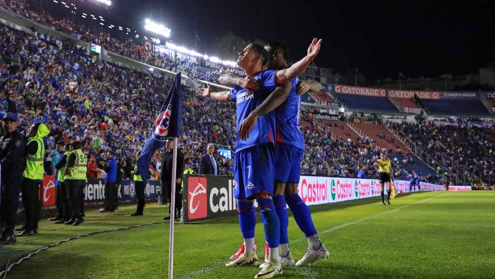 Con doblete de Antuna, Cruz Azul vence a Rayados y se mete dentro de los primeros lugares