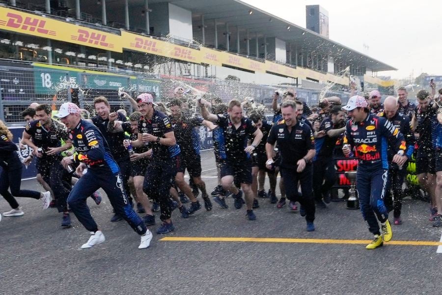 Festejos de Red Bull en Suzuka