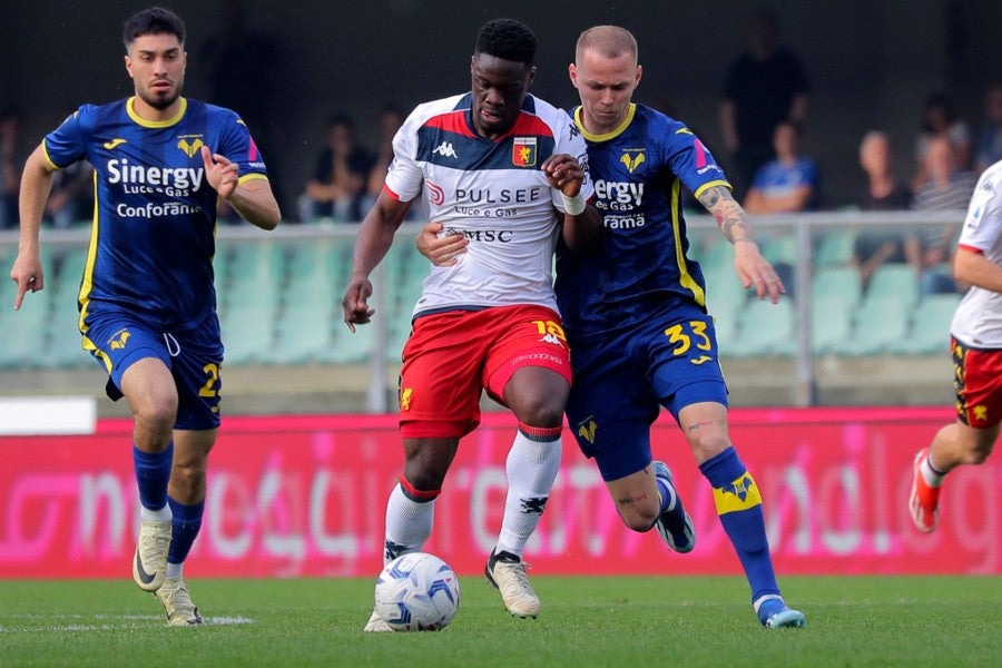 Genoa remontó ante Hellas Verona