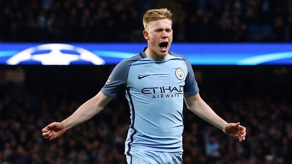 De Bruyne se quedó en la banca de Manchester City tras vomitar en el vestuario