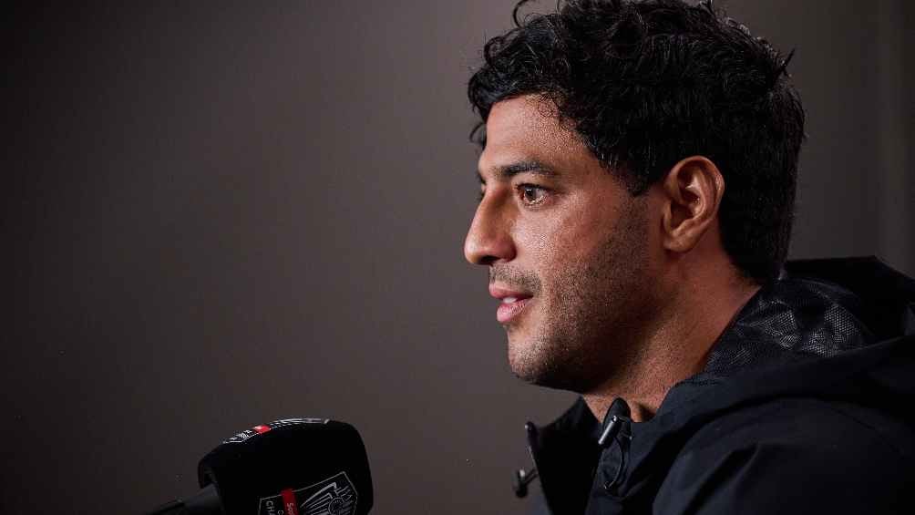 Carlos Vela reapareció en redes sociales