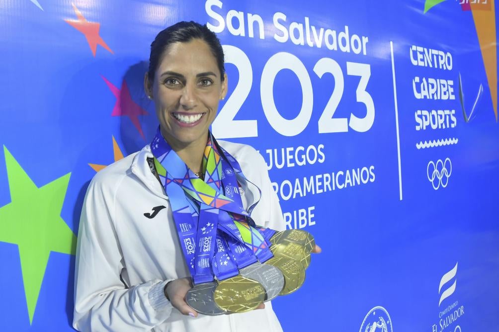 Diosdado con sus medallas en los Juegos Centroamericanos