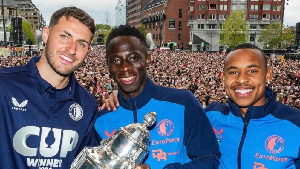 Los futbolistas en el festejo del título 