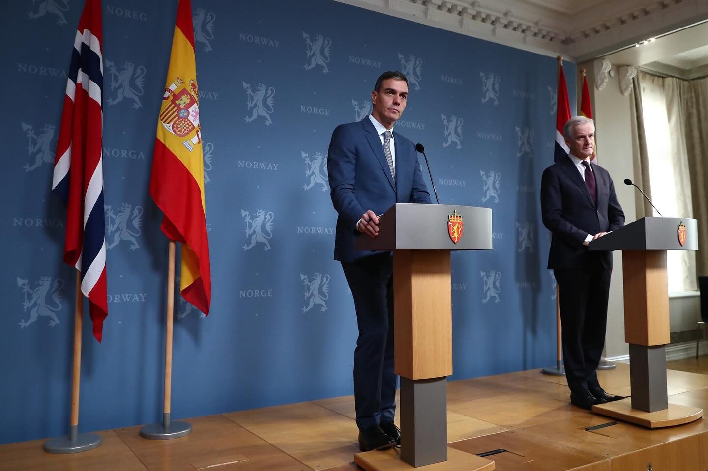 El presidente Pedro Sánchez analiza su posible renuncia.