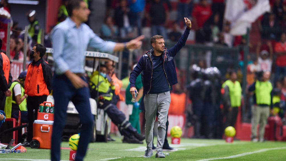 Anselmi en el partido ante Toluca