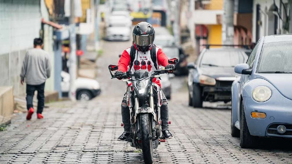 Se aprueba reforma de ley que prohibe a menores de 12 años viajar en motocicleta