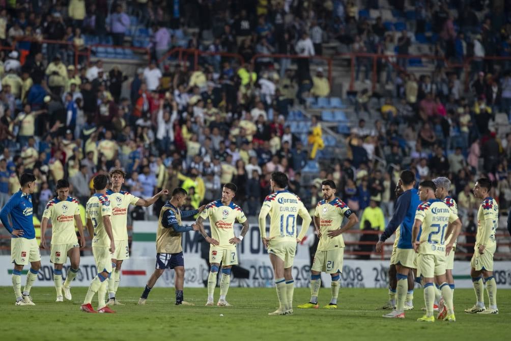 Jugadores de América tras la derrota