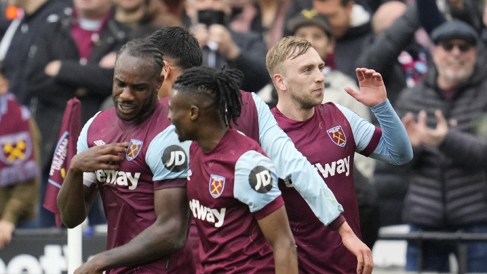 West Ham celebrando un gol 