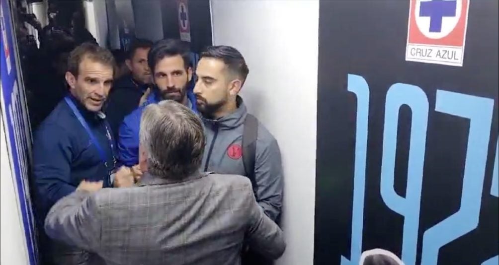 El pleito entre Alonso y el 'Piojo' fue a la salida de vestidores