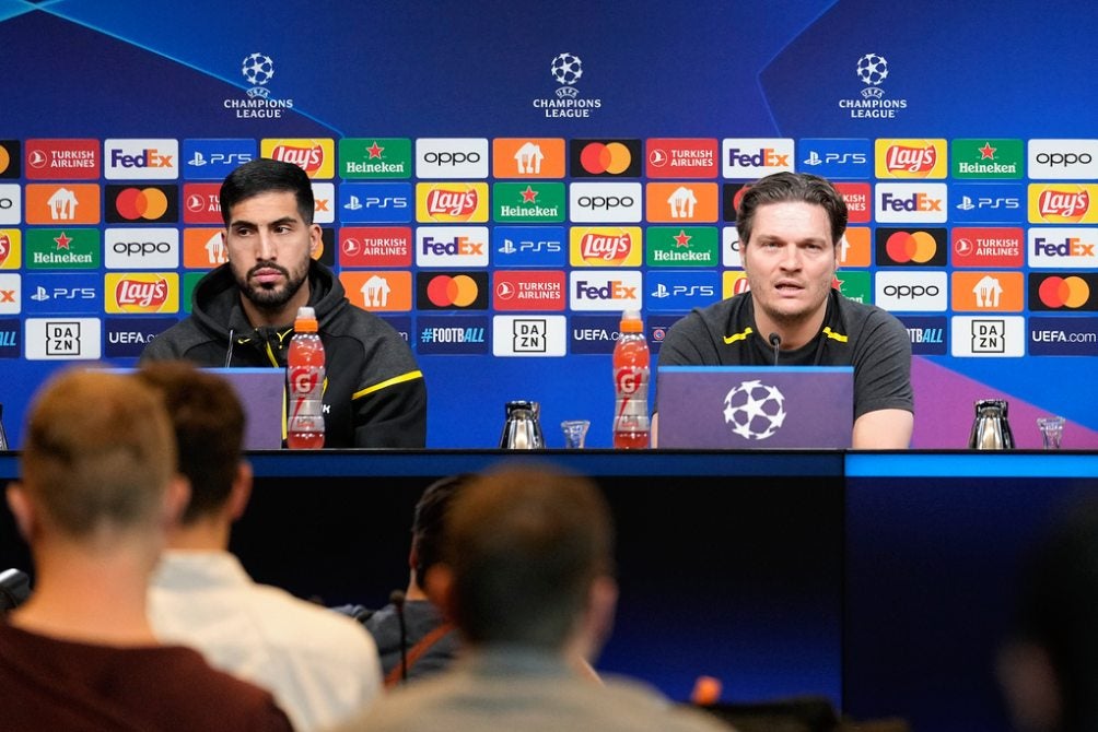 Terzic en conferencia de prensa con Emre Can