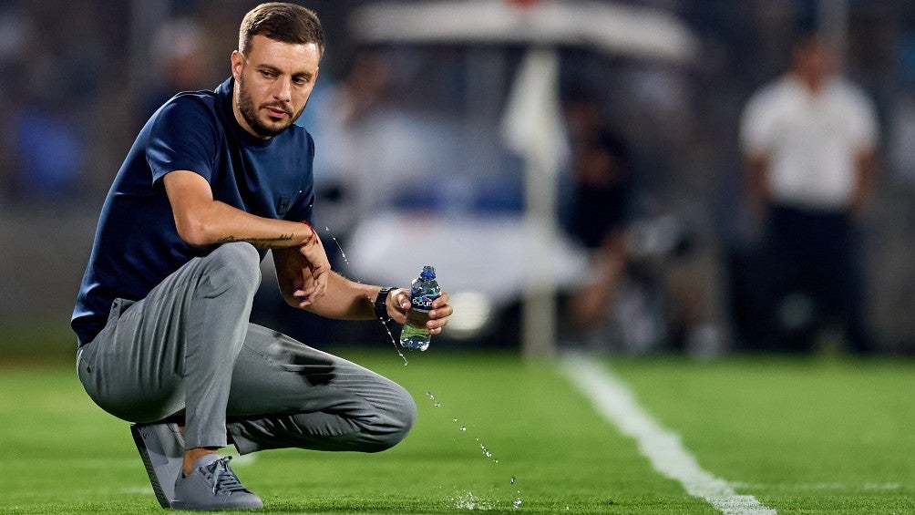 Martín Anselmi pide a sus jugadores 'mantener los pies en la tierra' tras victoria ante Pumas