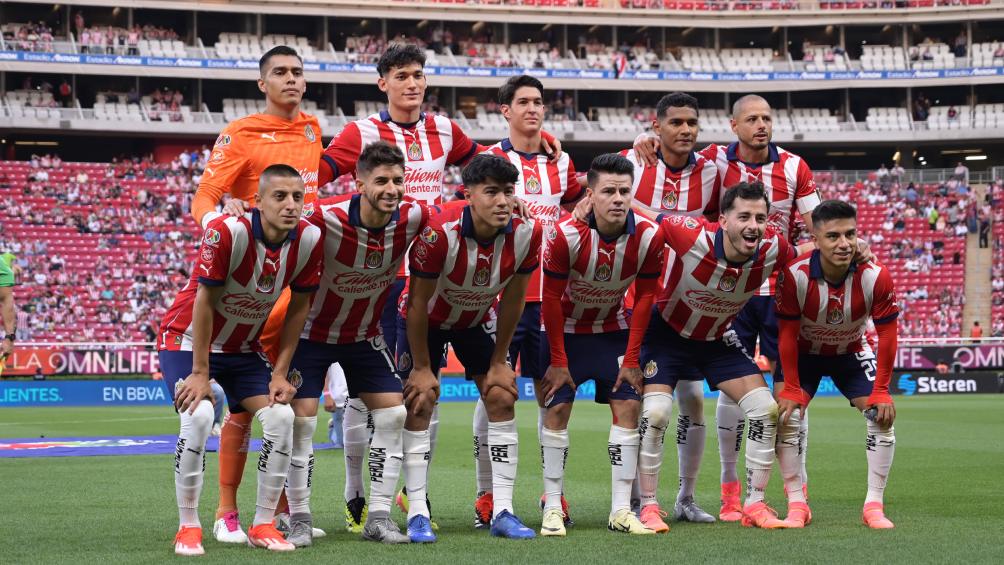 Cuadro titular de Chivas en la Ida vs Toluca